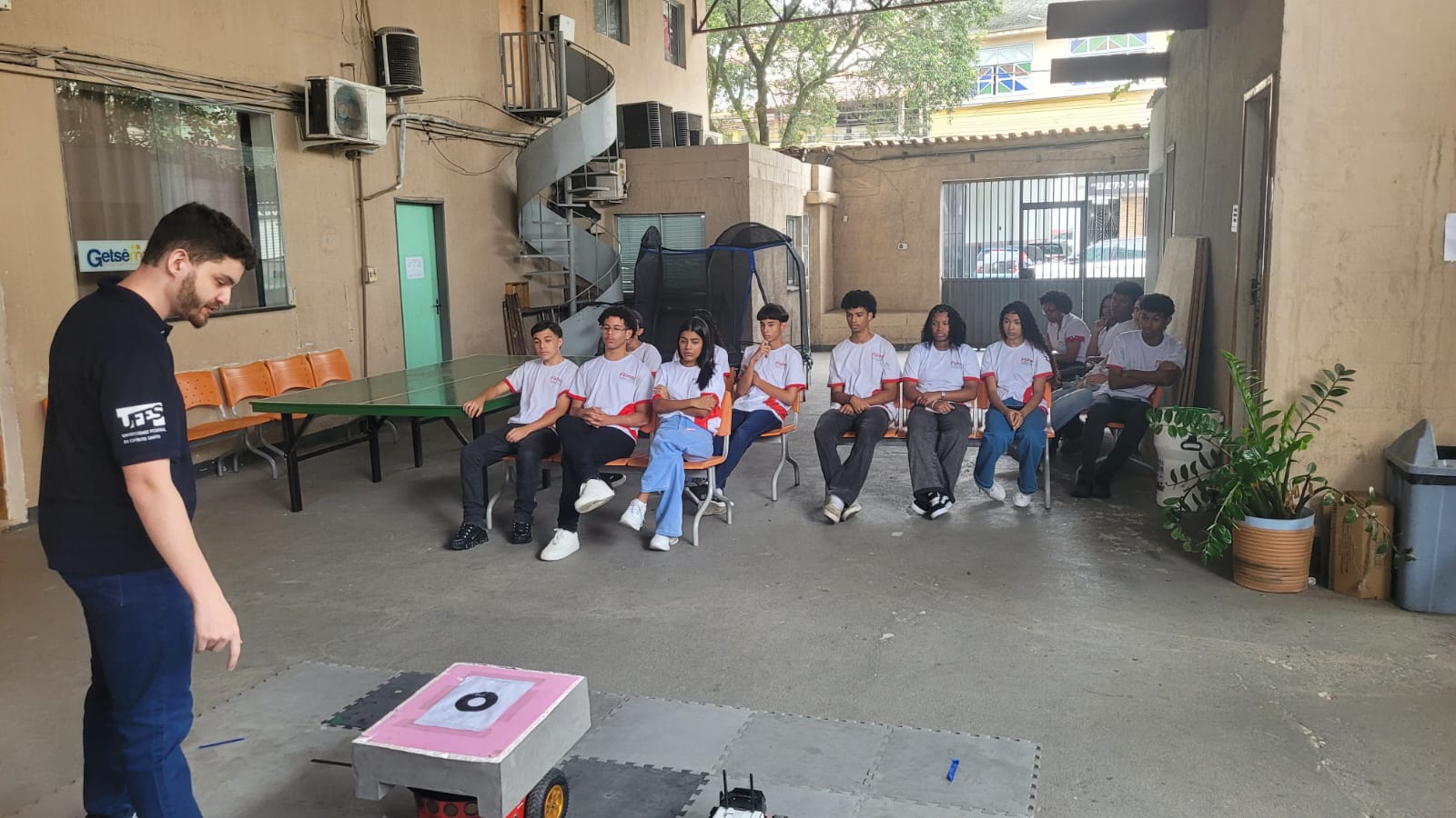 Apresentação no Instituto Formar