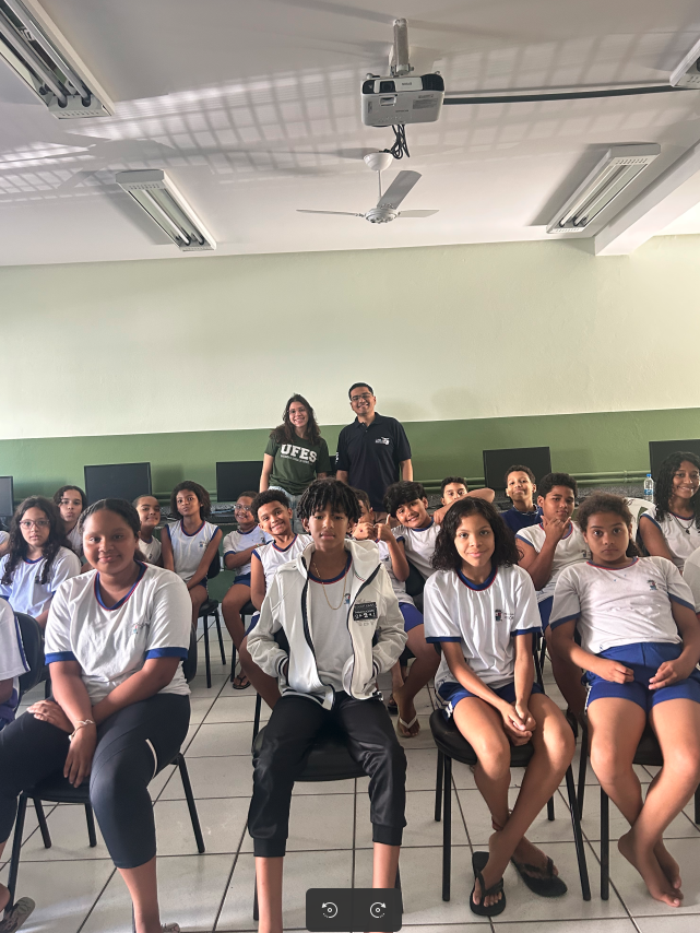 Apresentação na EMEF Irmã Jacinta Soares de Souza Lima