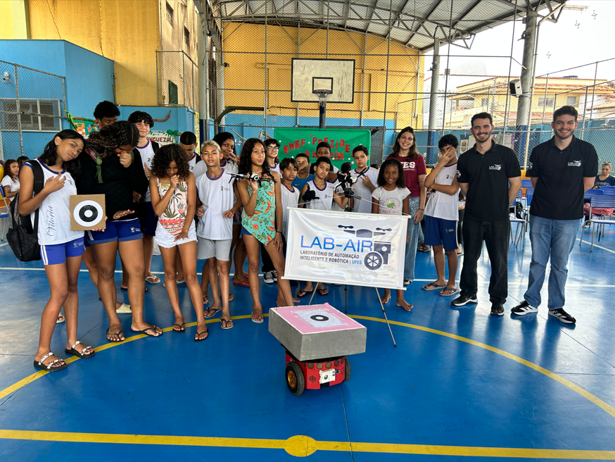 Apresentação na EMEF Prezideu Amorim